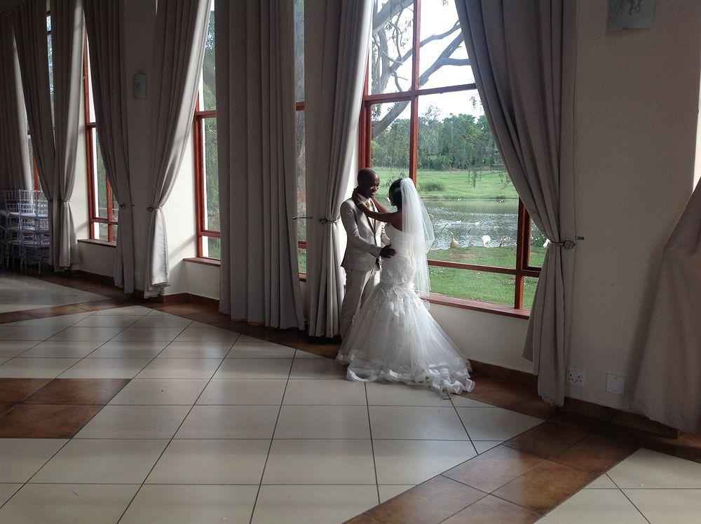 ซูลู เอ็นยาล่า คันทรี แมเนอร์ Hotel โจฮันเนสเบิร์ก ภายนอก รูปภาพ