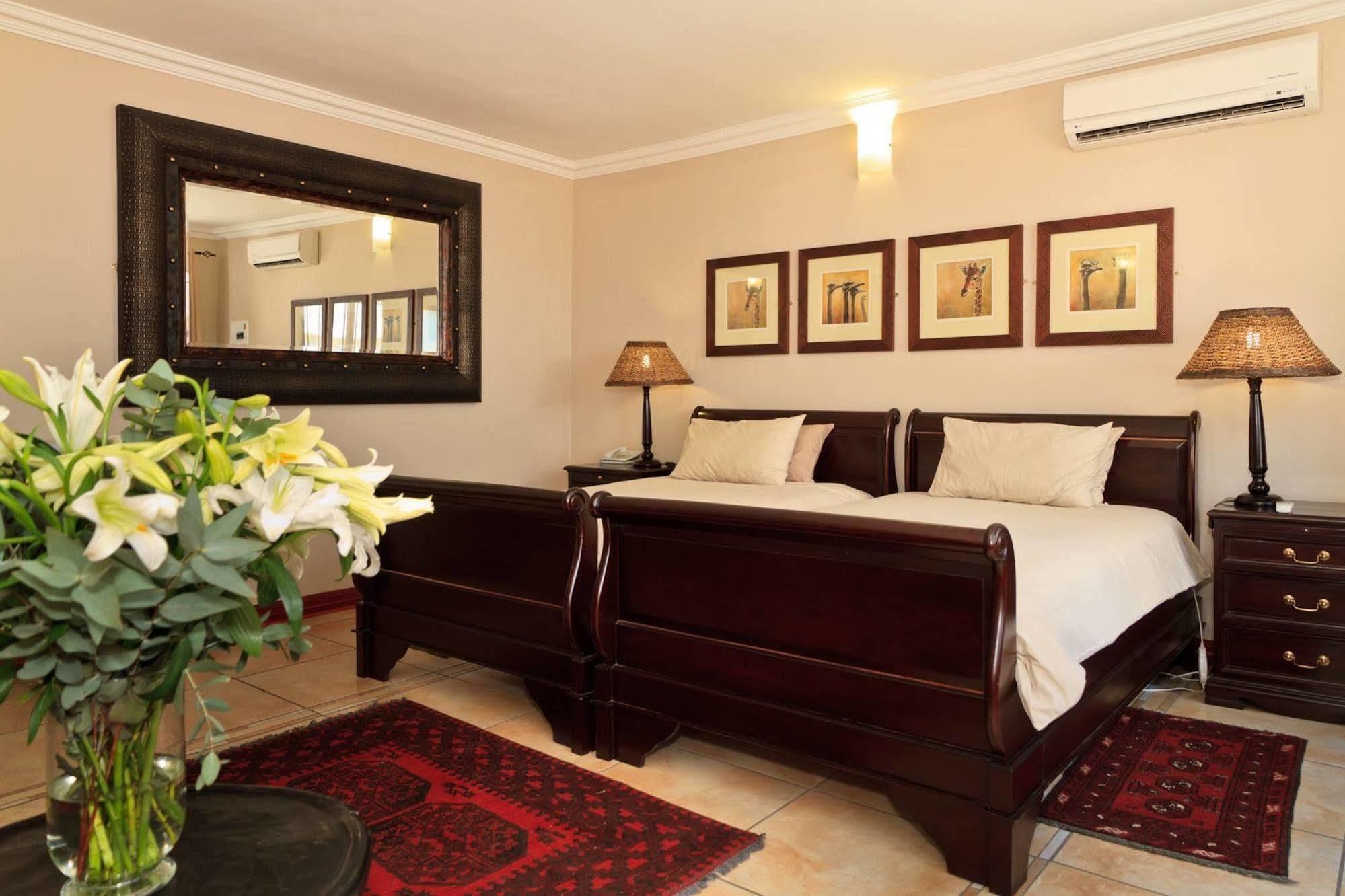 ซูลู เอ็นยาล่า คันทรี แมเนอร์ Hotel โจฮันเนสเบิร์ก ภายนอก รูปภาพ